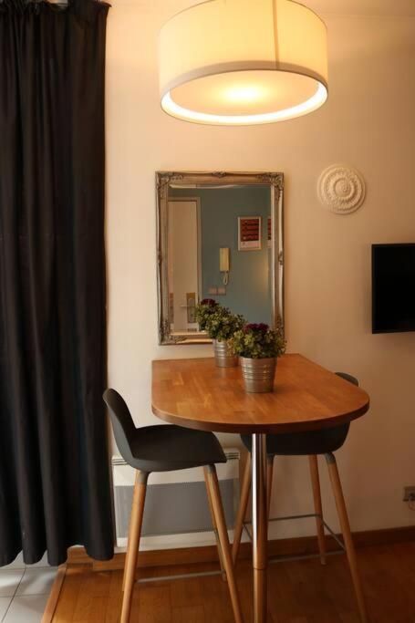 405 - Sejour Romantique Dans Un De 5 - Flat-guest Appartamento Parigi