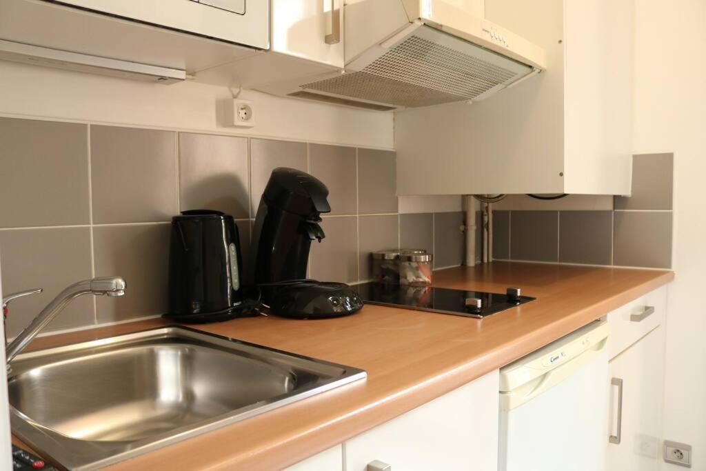 405 - Sejour Romantique Dans Un De 5 - Flat-guest * Parigi